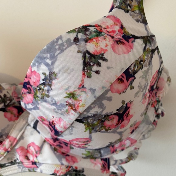 Floral Bathing Suit Top - Picture 4 of 4